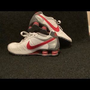 Nike Shocks White & Red